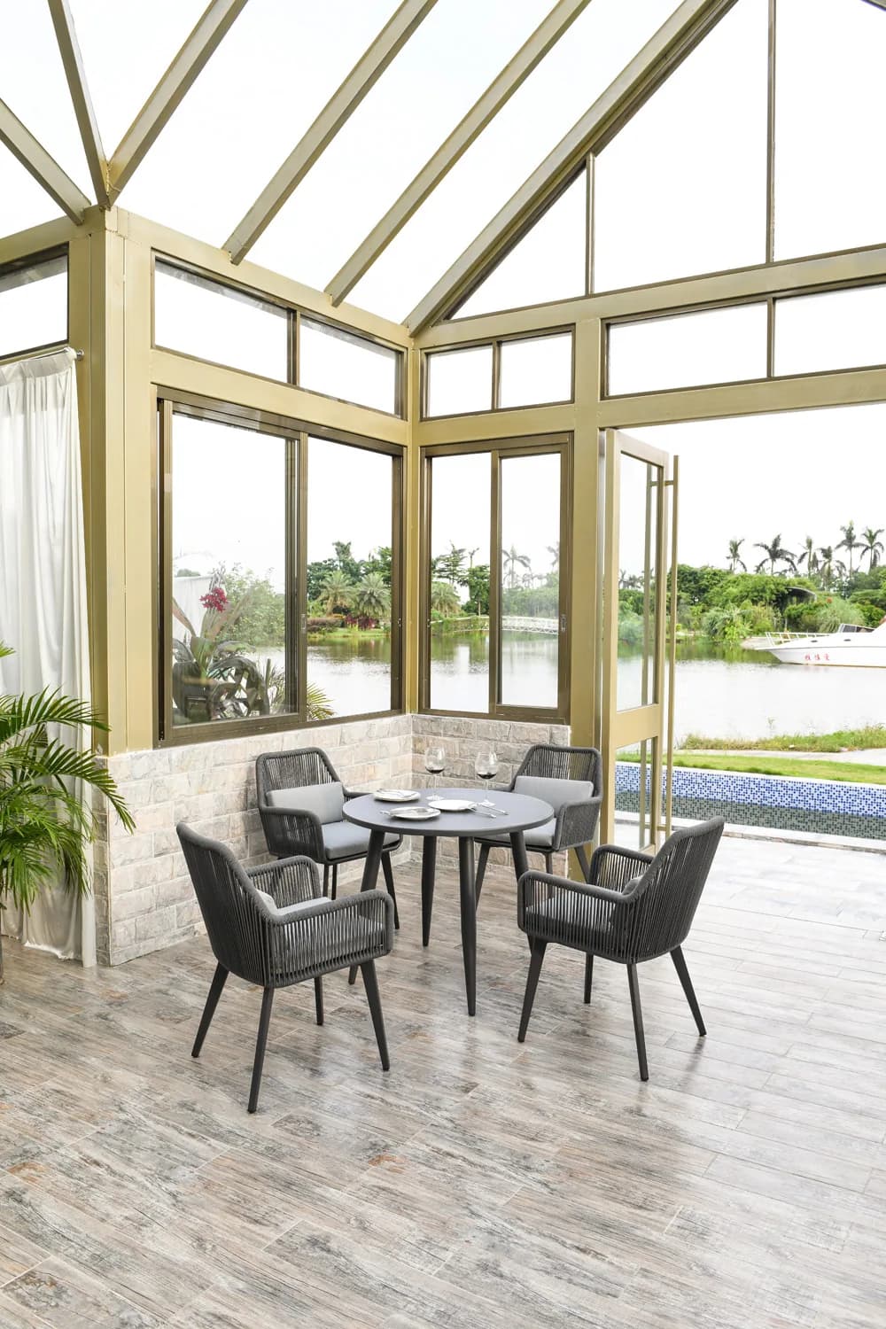 Wendi Table Collection, supplier-catalogue view 4